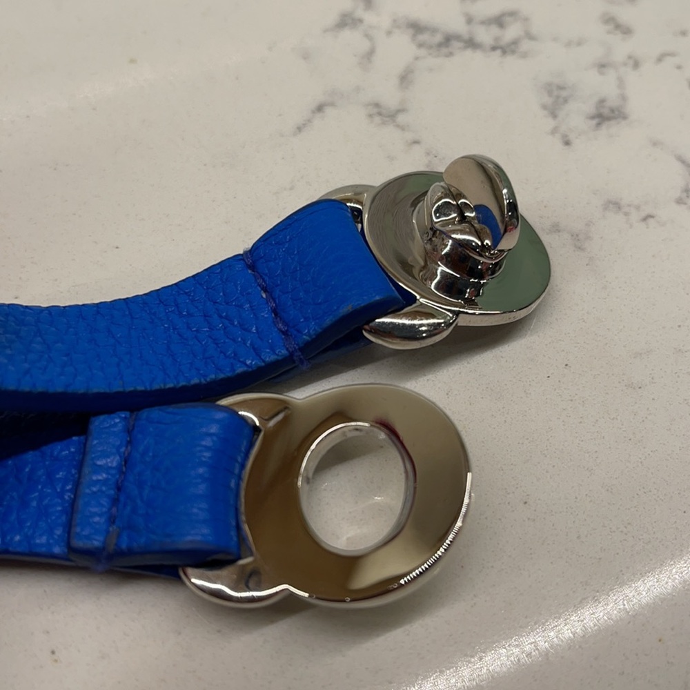 Marc by Marc Jacobs Leather Turnlock Bracelet - Picture 12 of 12
